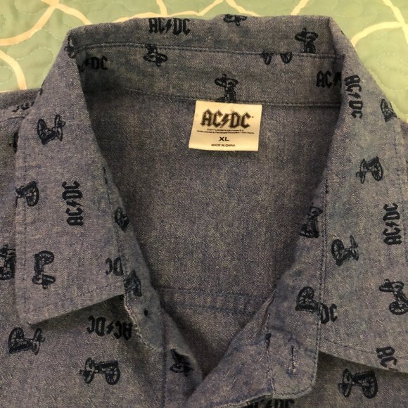 AC/DC short sleeve button down shirt - Picture 2 of 3